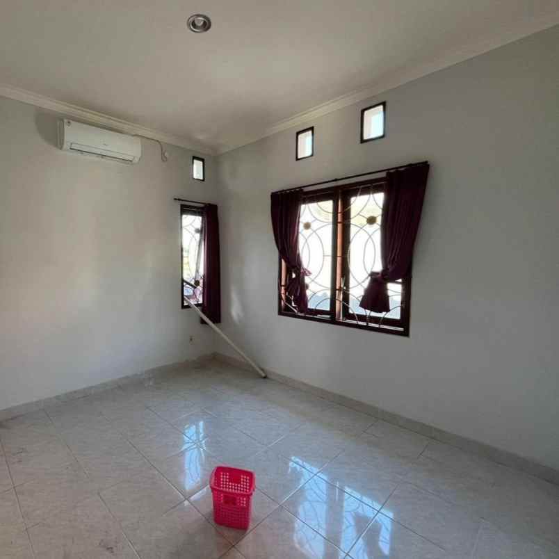 dijual rumah 2lt jl tukad badung renon denpasar