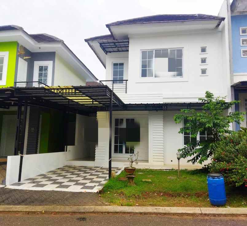 dijual rumah 3 kamar di perumahan kota wisata cibubur