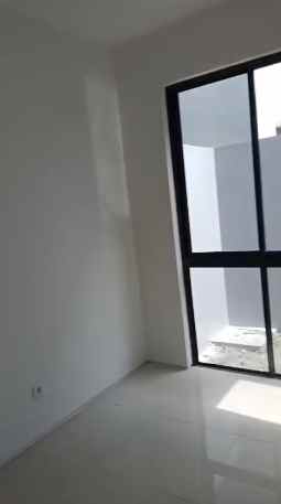 dijual rumah amesta living