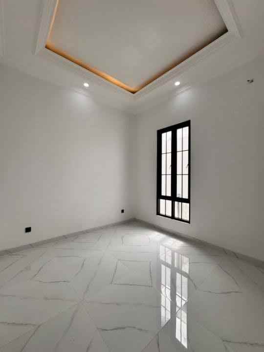 dijual rumah babatan pantai