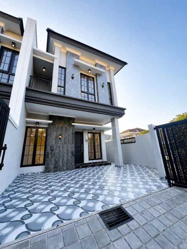 dijual rumah babatan pantai