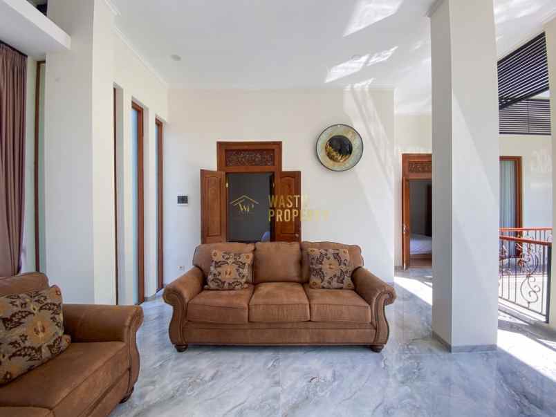 dijual rumah banyuraden gamping sleman