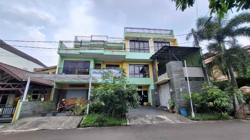 dijual rumah baros