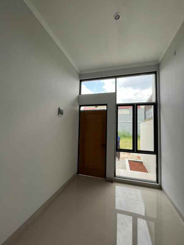 dijual rumah baru dekat permata tangsel