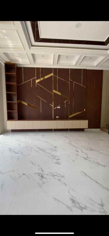 dijual rumah baru hook lokasi oma campus dau malang