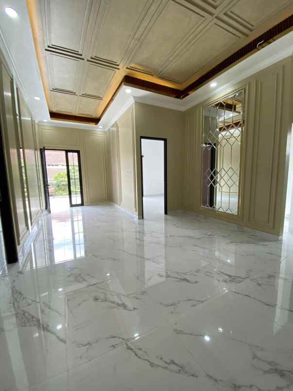 dijual rumah baru hook lokasi oma campus dau malang