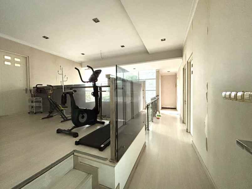 dijual rumah billymoon pondok kelapa
