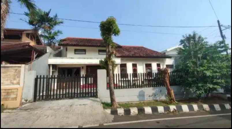 dijual rumah billymoon pondok kelapa