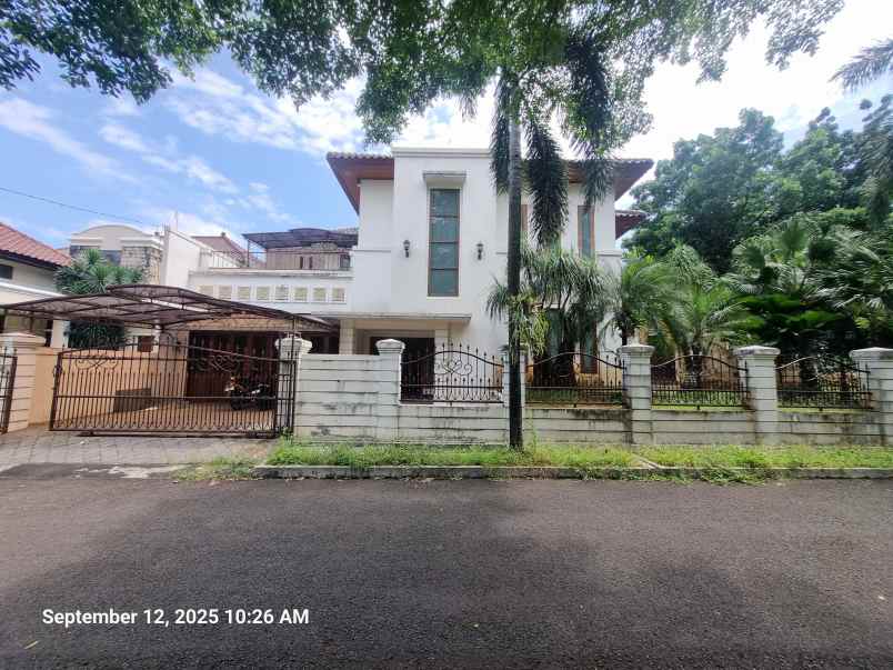 dijual rumah bintaro