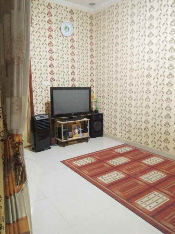 dijual rumah bojong menteng