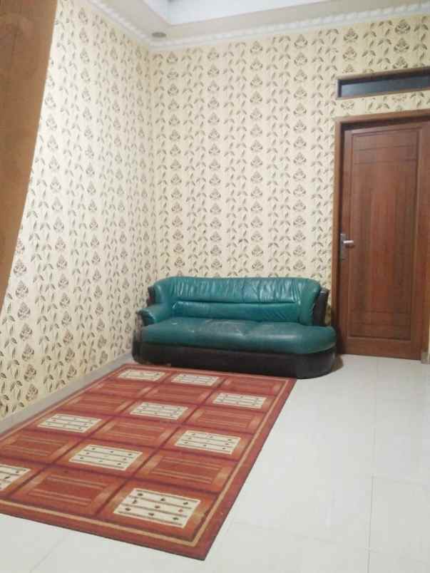 dijual rumah bojong menteng
