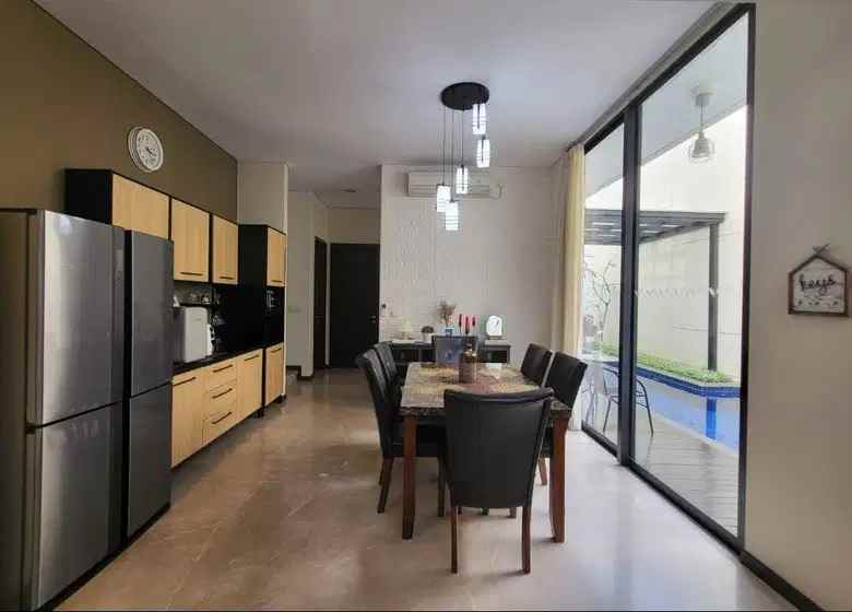 dijual rumah bsd city