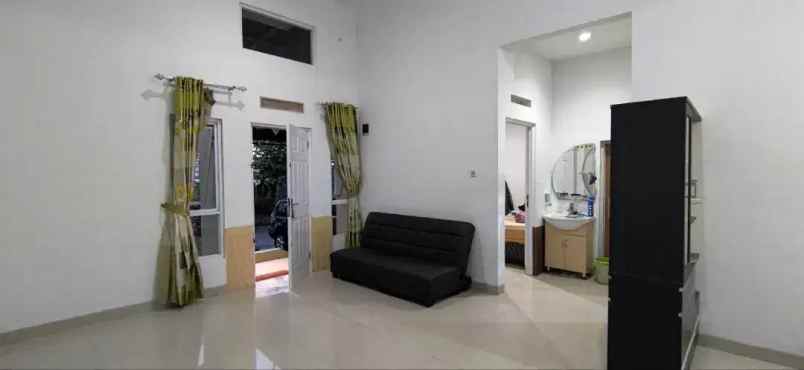 dijual rumah cibeber