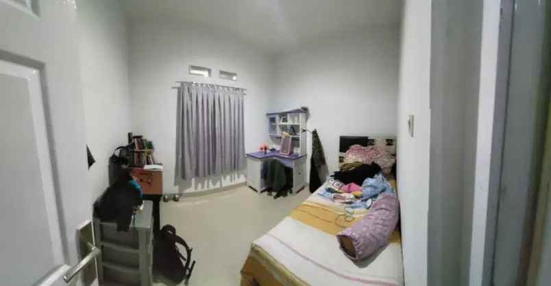 dijual rumah cibeber