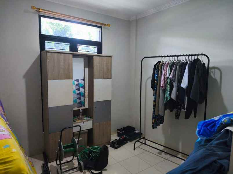dijual rumah cihanjuang