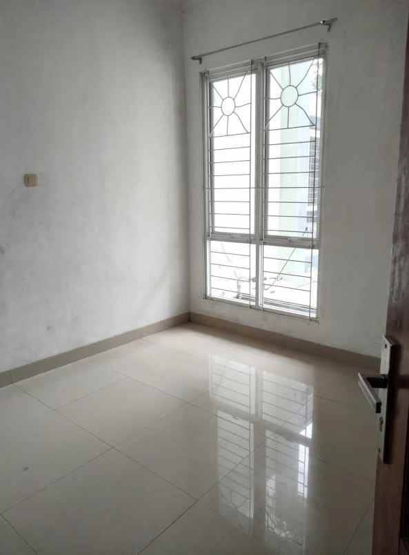 dijual rumah cikaret cibinong bogor