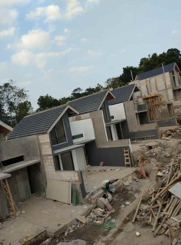 dijual rumah cilengkrang cipadung