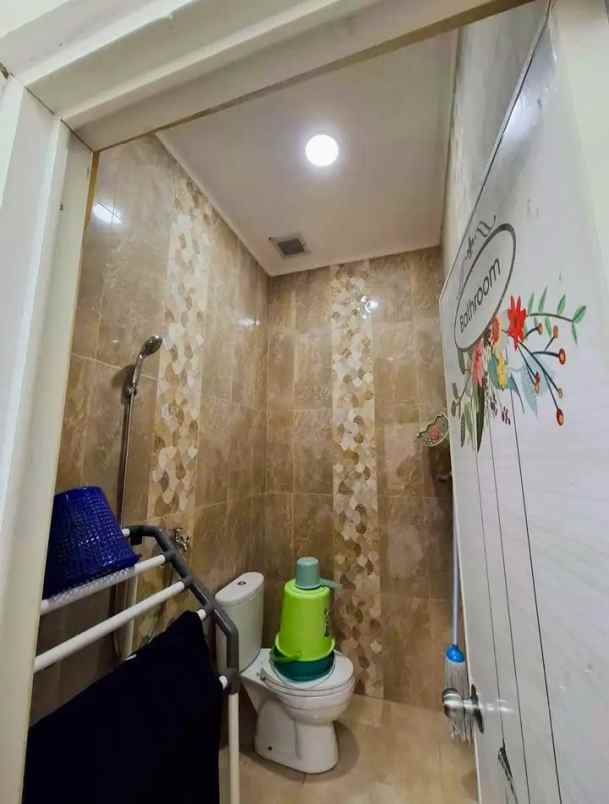 dijual rumah cipageran