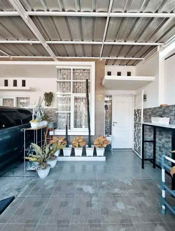 dijual rumah cipageran