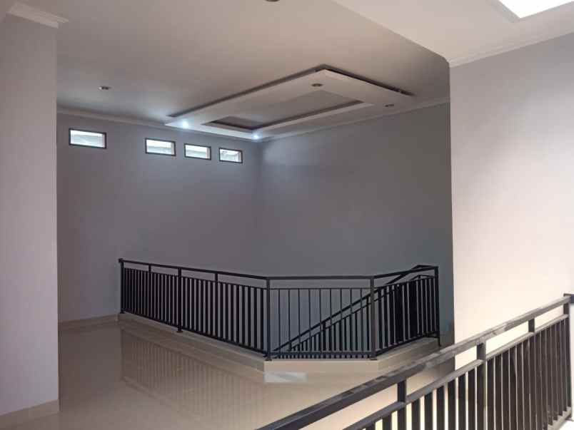 dijual rumah cipayung depok jawa barat