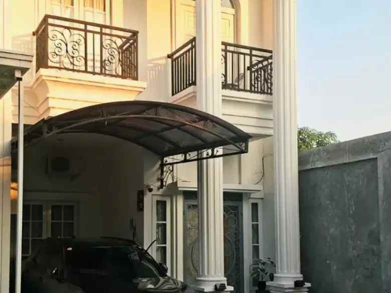 dijual rumah ciracas