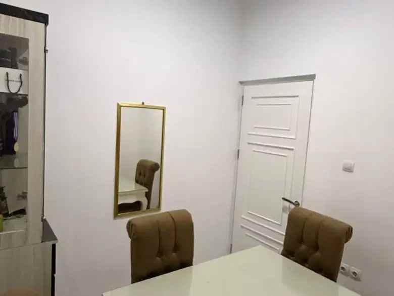 dijual rumah ciracas