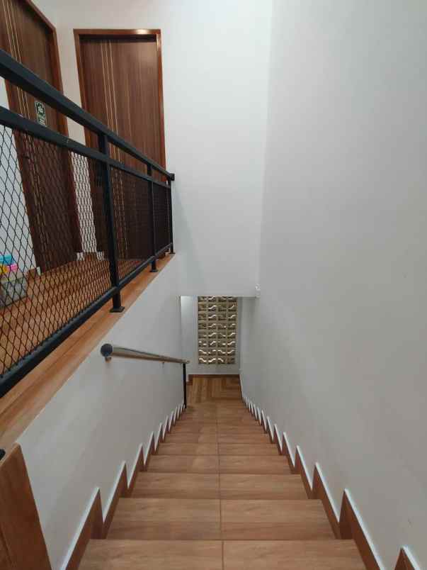dijual rumah ciracas jakarta timur