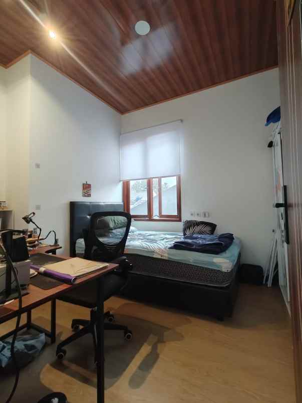 dijual rumah ciracas jakarta timur