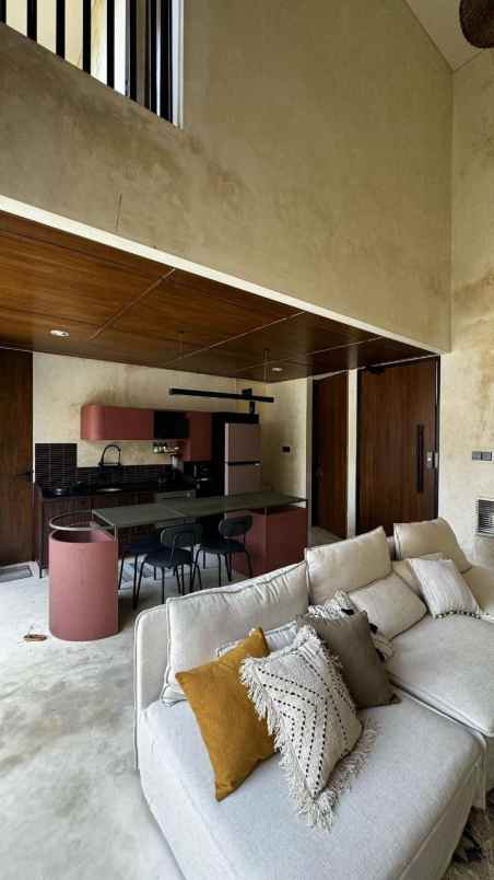 dijual rumah cisaranten kulon