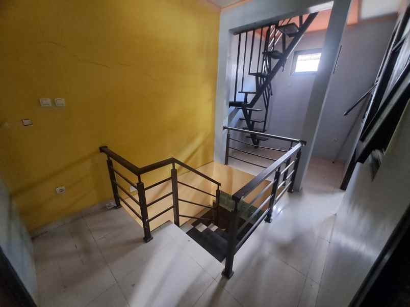 dijual rumah cisaranten kulon