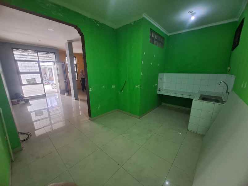 dijual rumah cisaranten kulon