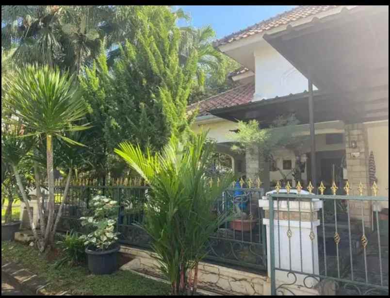 dijual rumah citra grand