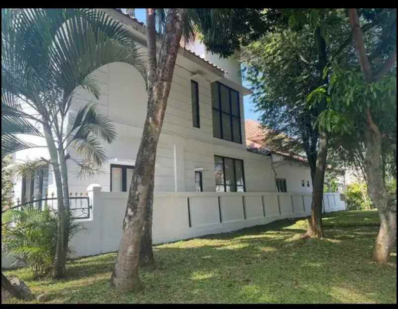 dijual rumah citra grand
