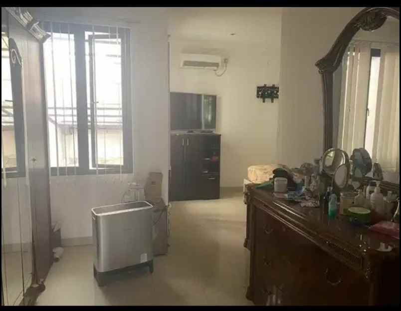 dijual rumah citra grand