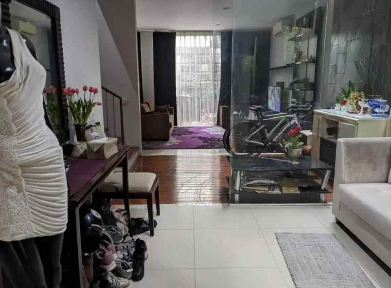 dijual rumah citraland cluster newton