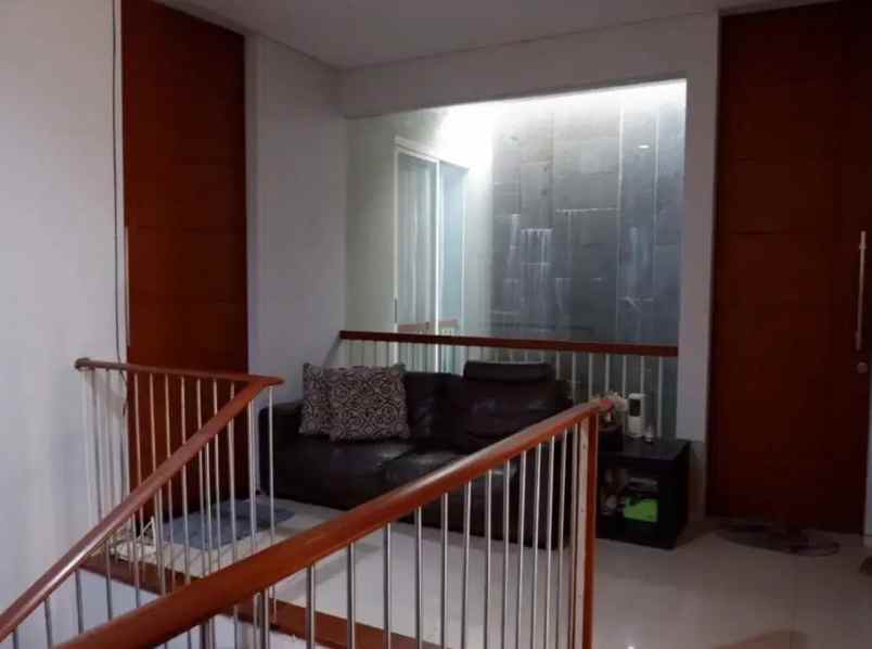 dijual rumah citraland cluster newton