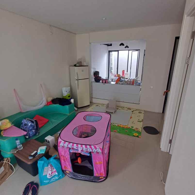 dijual rumah citraland northwest lake