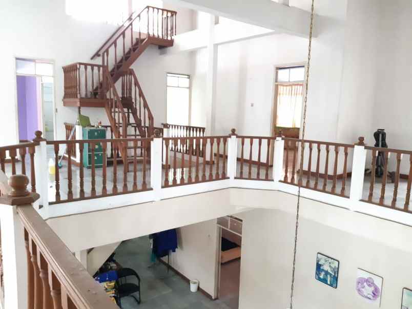 dijual rumah ciumbuleuit cidadap kodya