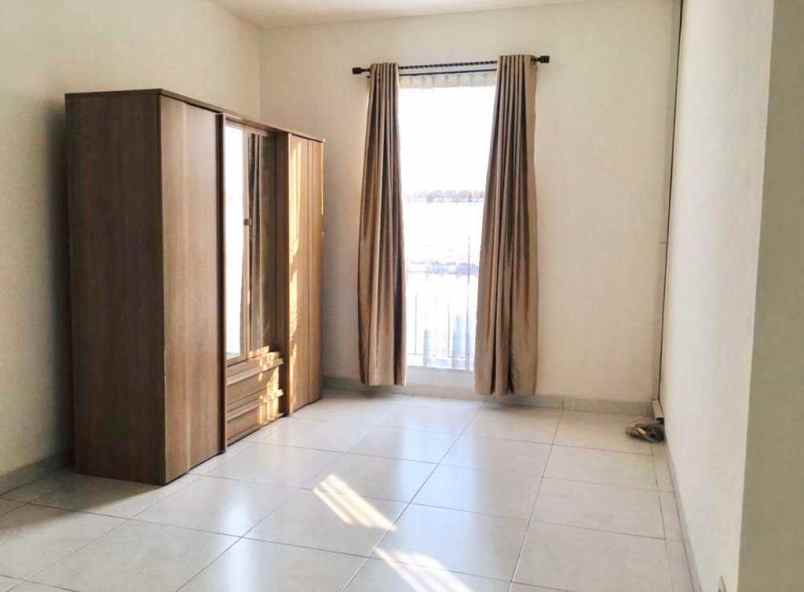 dijual rumah cluster alamanda jgc