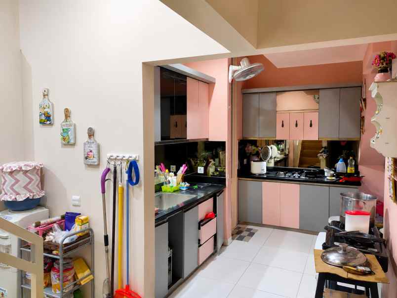dijual rumah cluster alamanda jgc