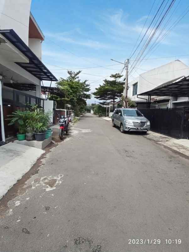 dijual rumah cluster antapani city dkt