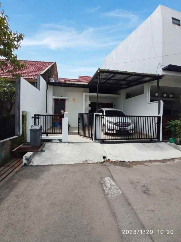 dijual rumah cluster antapani city dkt