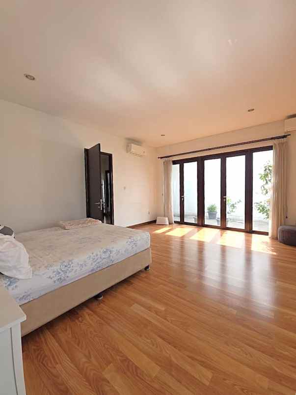 dijual rumah cluster asia tropis kota