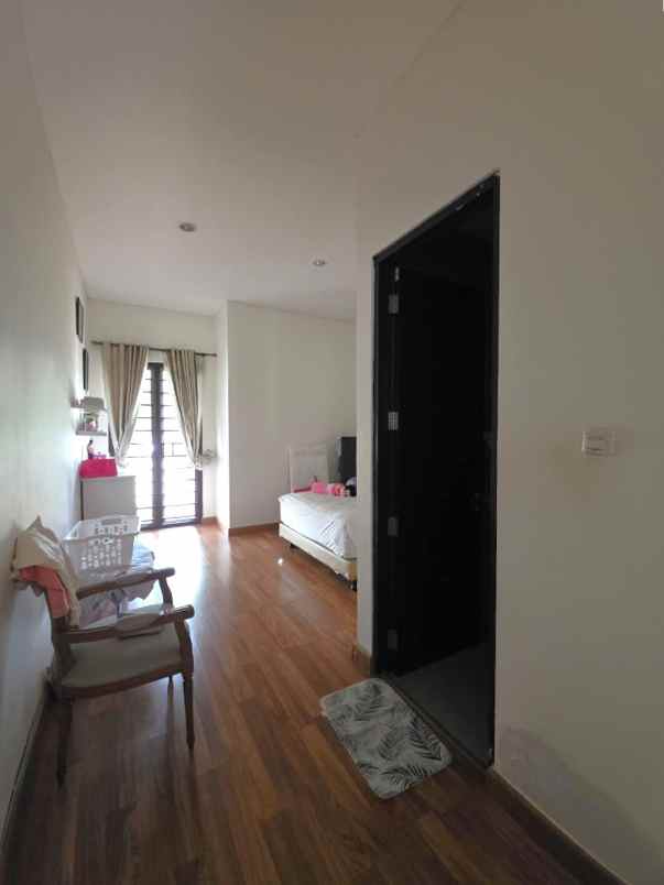 dijual rumah cluster asia tropis kota