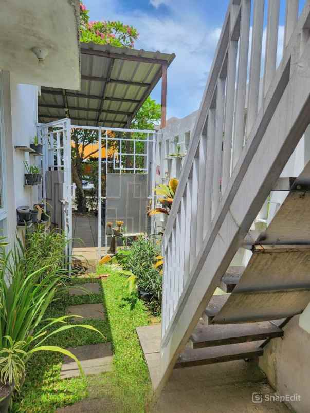 dijual rumah cluster bellevue kota