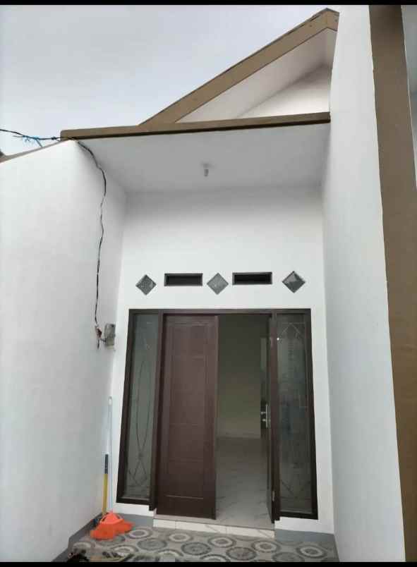 dijual rumah cluster cendrawasih pondok