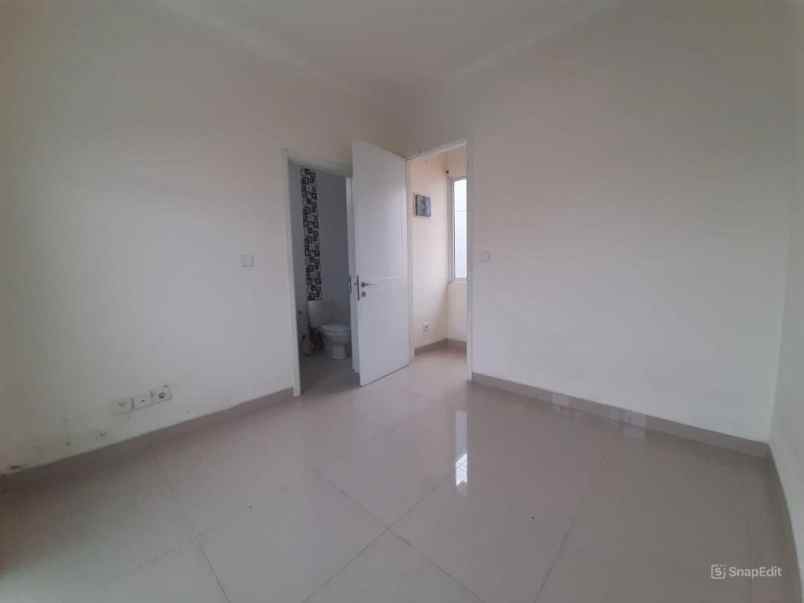 dijual rumah cluster la seine jgc