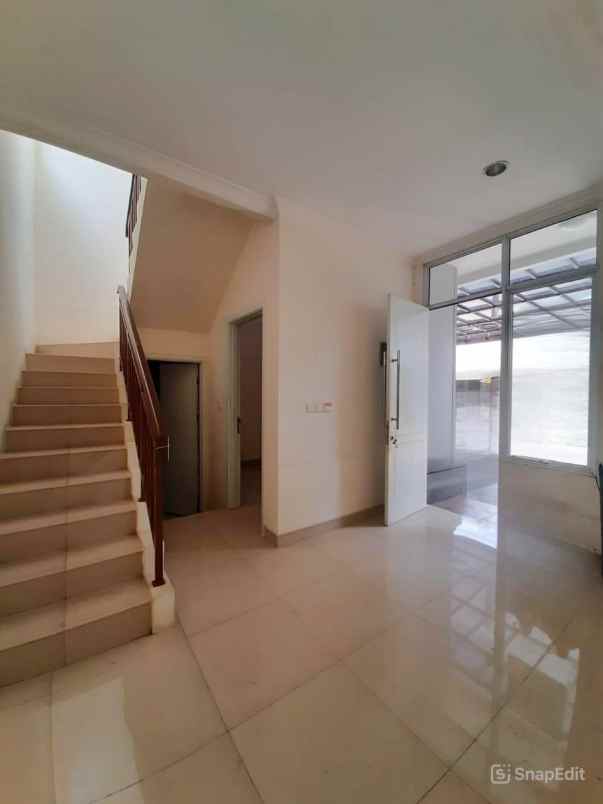 dijual rumah cluster la seine jgc