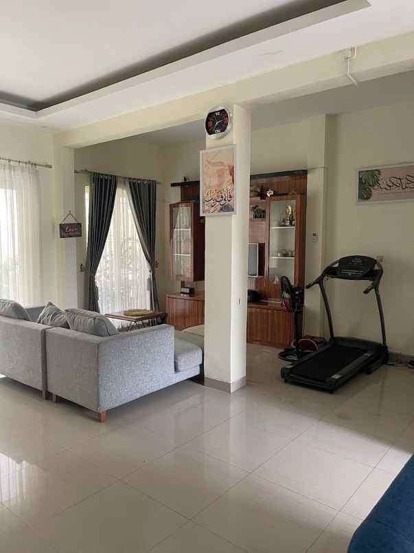 dijual rumah cluster samata alindra