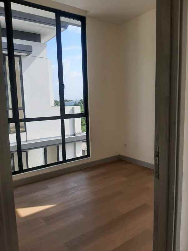 dijual rumah cluster sentarum asya jgc